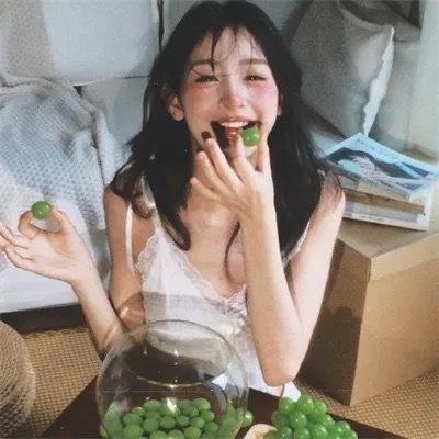 堕入地球的间谍